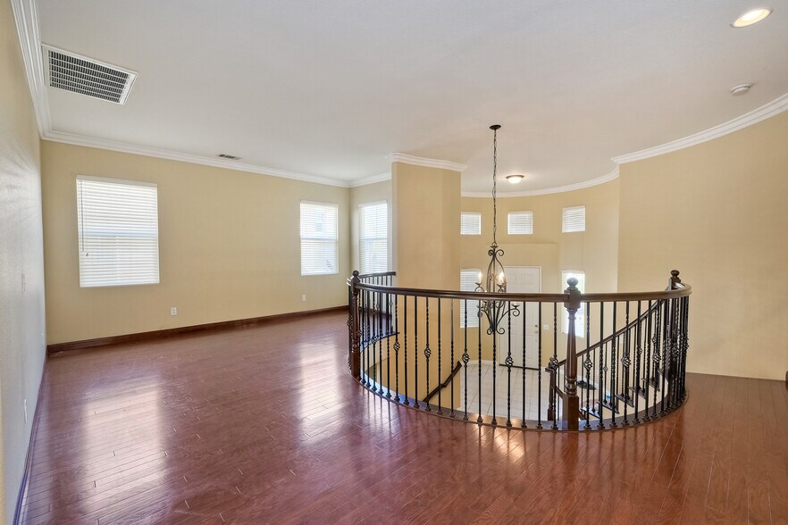 Building Photo - 44401 Penbrook Ln