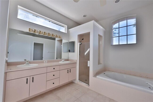 Building Photo - 2810 89th Ave E