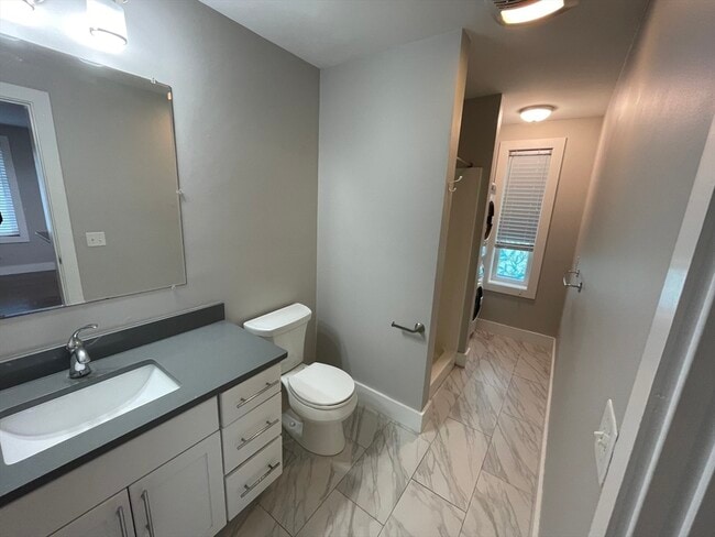 Building Photo - 543 Dorchester Ave