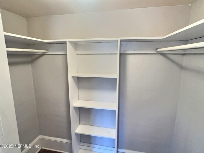 Building Photo - 1736 Naldo Ave