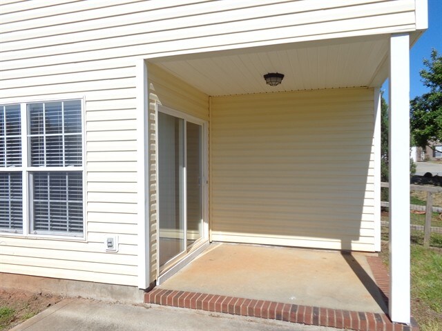 Building Photo - 5209 Moonlight Trail SW