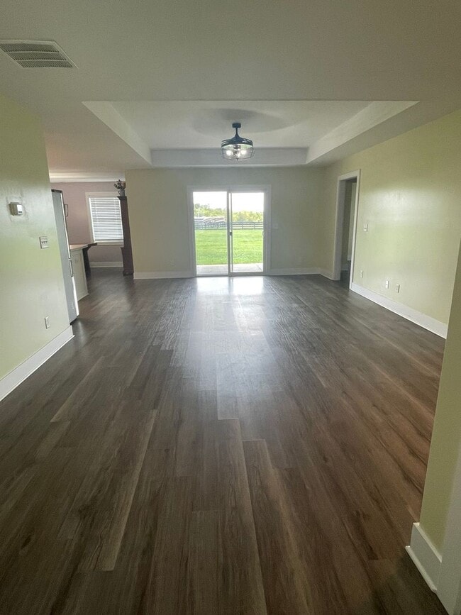 Building Photo - Welcome Home