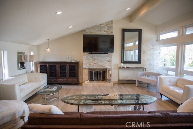 Building Photo - 10071 Highcliff Dr