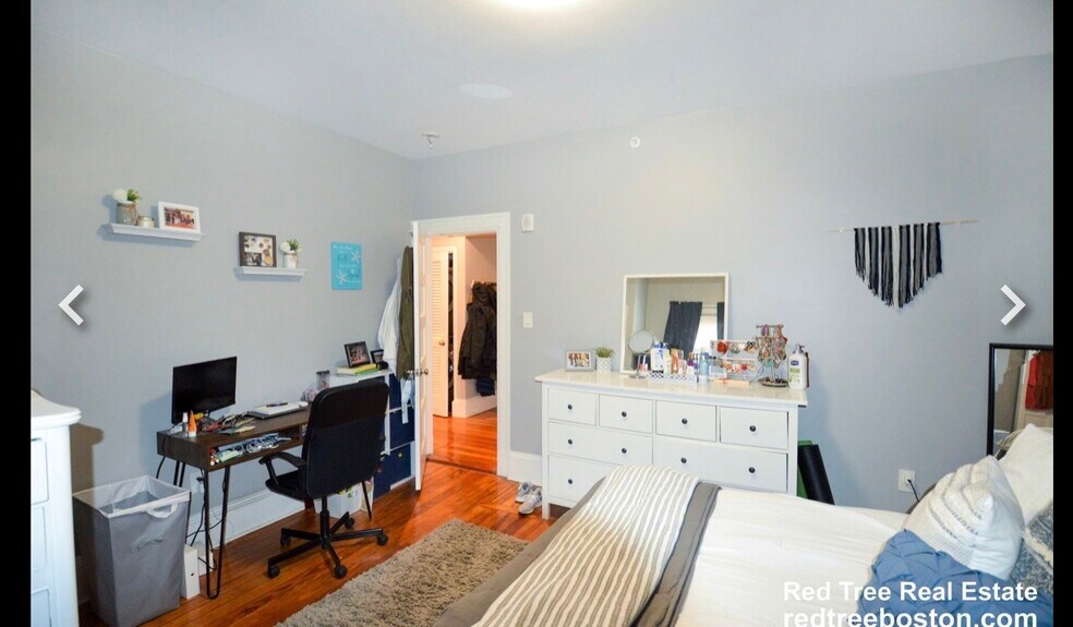 Building Photo - 65 Mapleton St