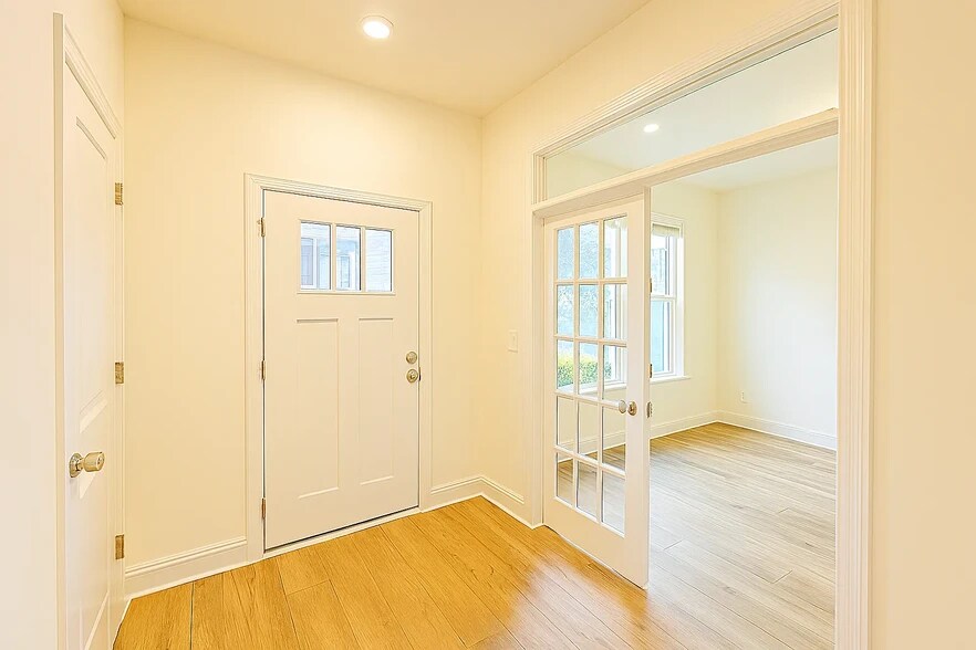 Entry - 15366 Ballancroft Pky