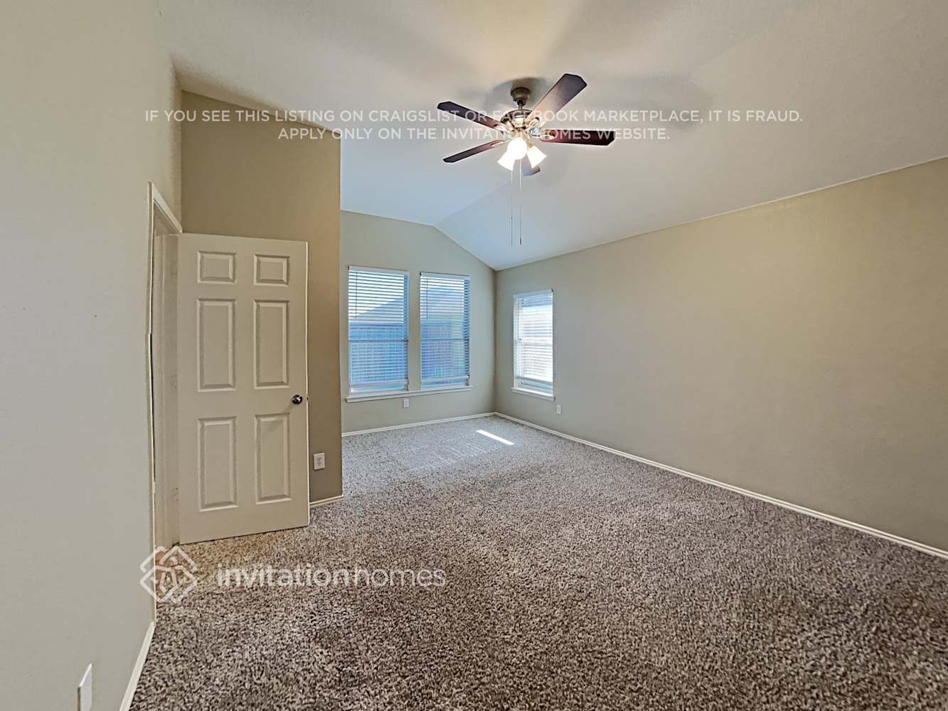 Building Photo - 562 Hickory Ln