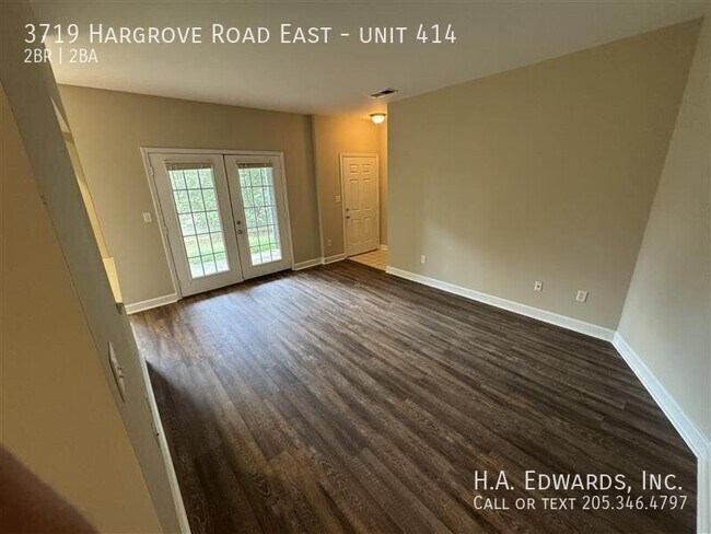 Building Photo - 3719 Hargrove E Rd