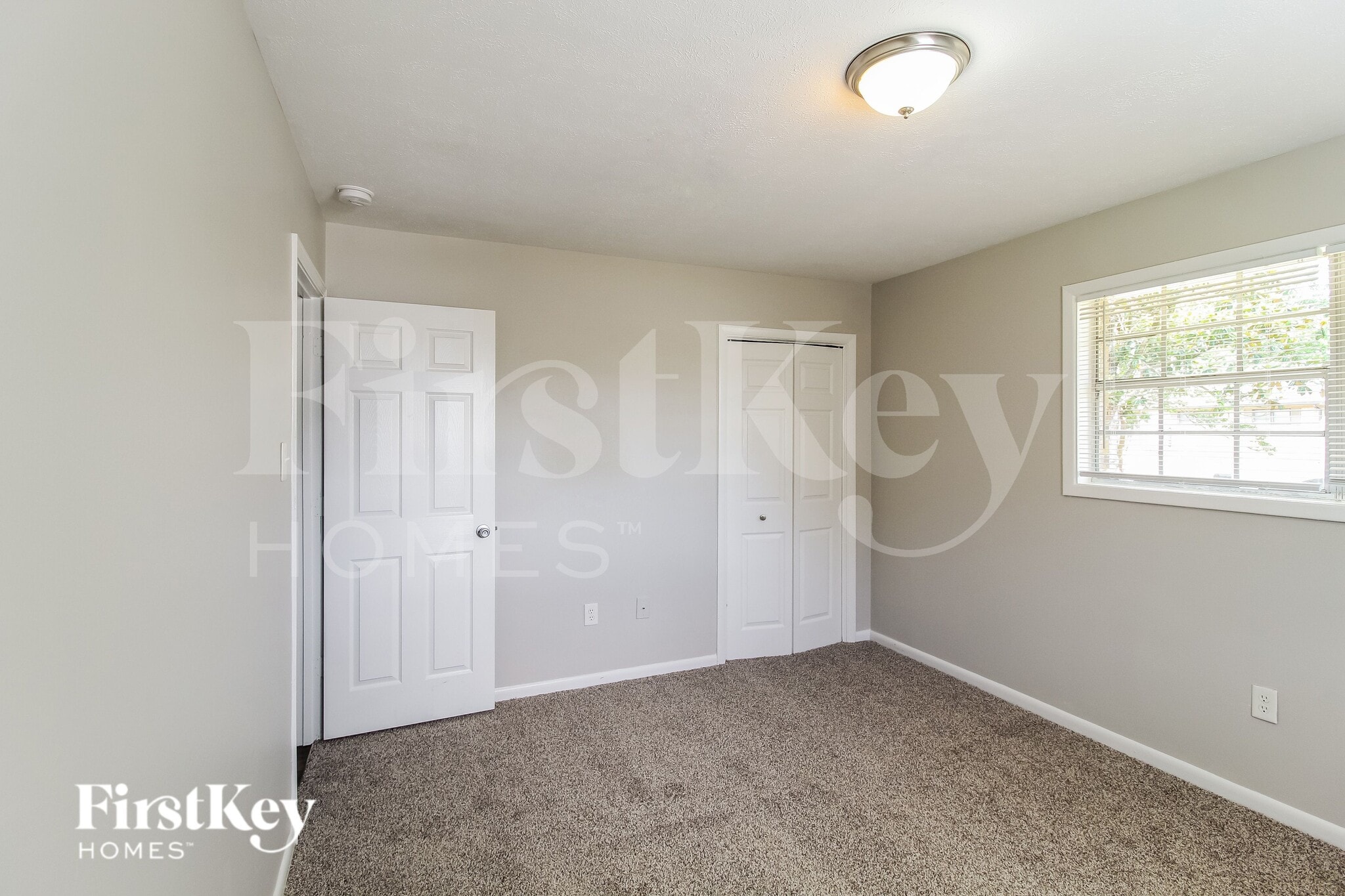 Building Photo - 1021 Meadowbrook Ln NW