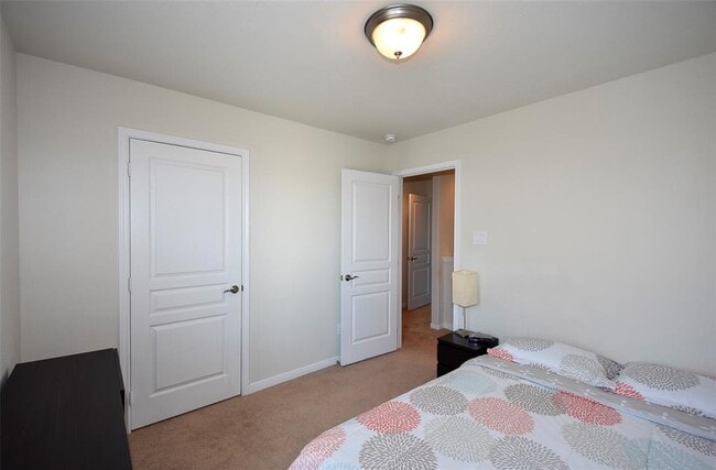 Building Photo - 6427 Addlestone Ridge Ln