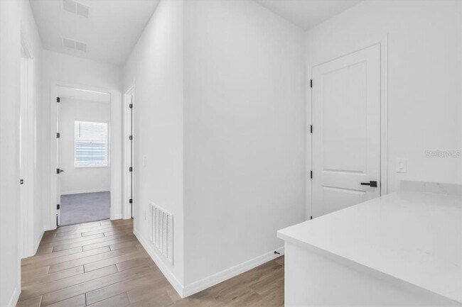 Building Photo - 5522 Lightning Whelk Ln