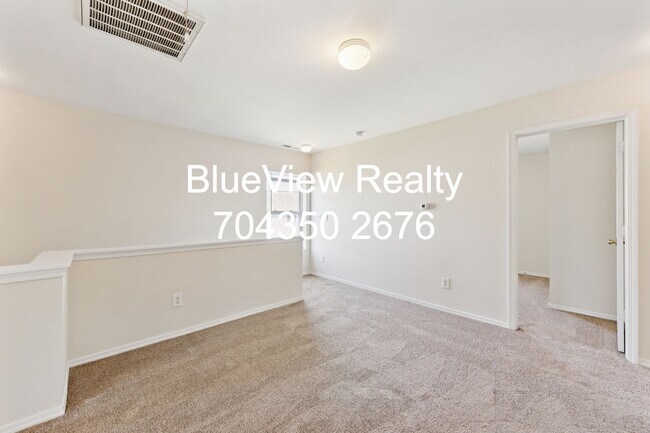 Building Photo - 8605 Redding Glen Ave