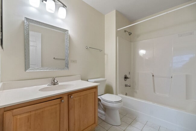 Building Photo - 3057 Serenity Ln