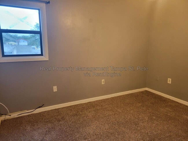 Building Photo - 5627 Ashley Oaks Dr