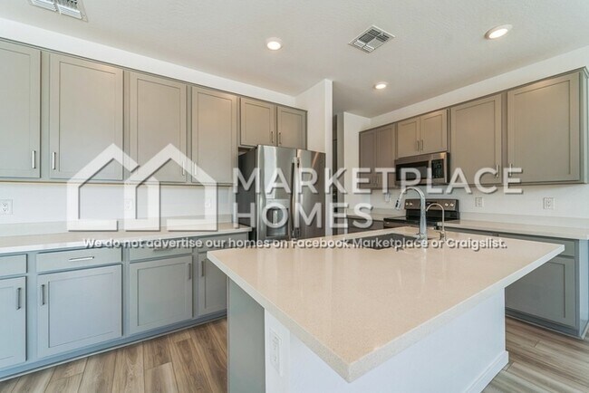 Building Photo - 4805 S Ferric
