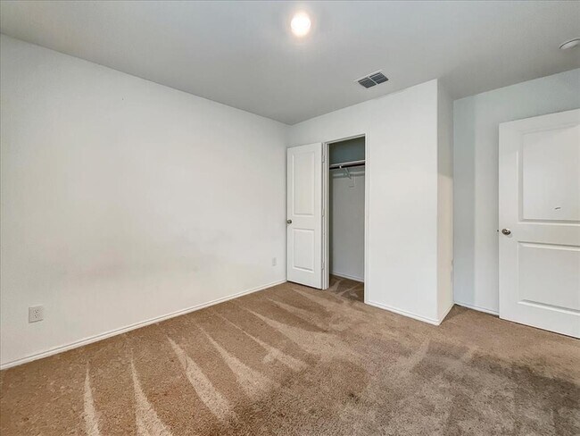 Building Photo - 7509 Jackrabbit Ave