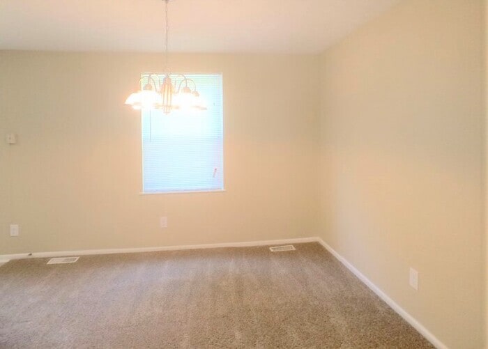 Building Photo - 2875 Woodburn Ct