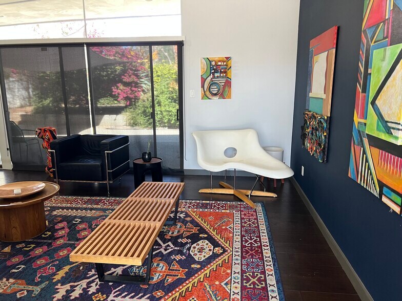 Building Photo - 5177 Carlingford Ave