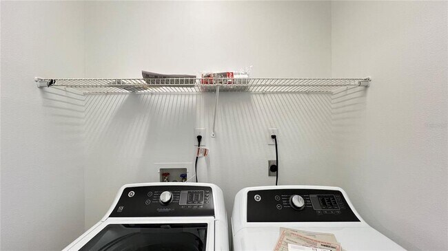 Building Photo - 123 Jaybee Ave