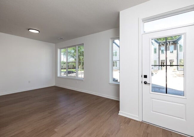 Building Photo - 2 Bed 1 Bath Brand New Contemporary Apartments!