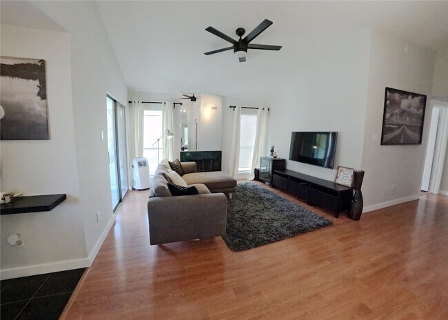 Building Photo - 1881 Bering Dr