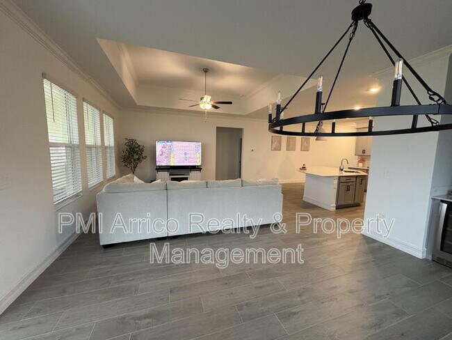 Building Photo - 11679 74th Cir E