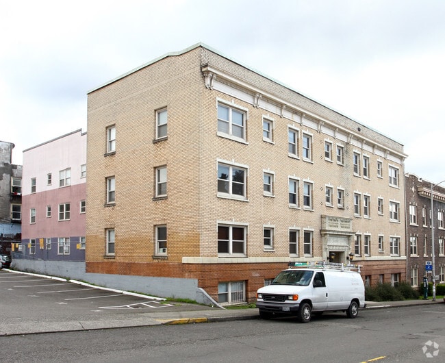 Building Photo - Campus Apartments