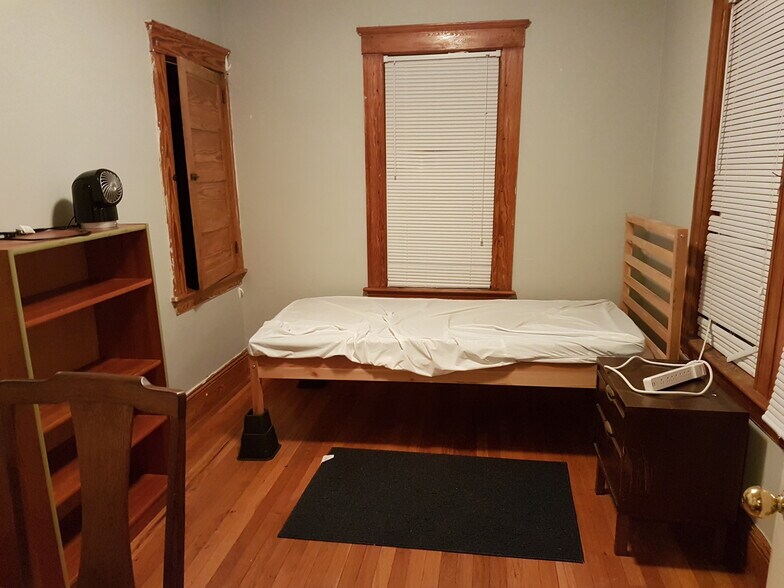 Bedroom - 30 Whitfield Rd