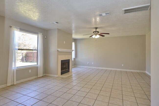 Building Photo - 219 Fort Sumter Ct