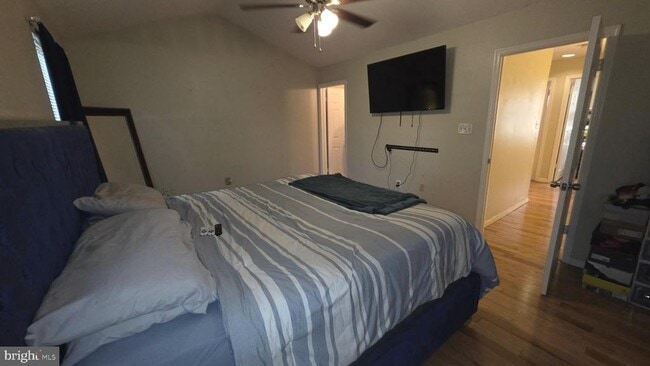 Building Photo - 4 Steeplejack Ct