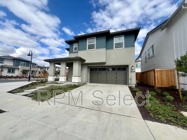 Building Photo - 2604 Atascadero Dr