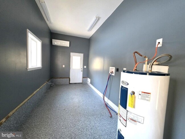 Building Photo - 29325 W Line Rd