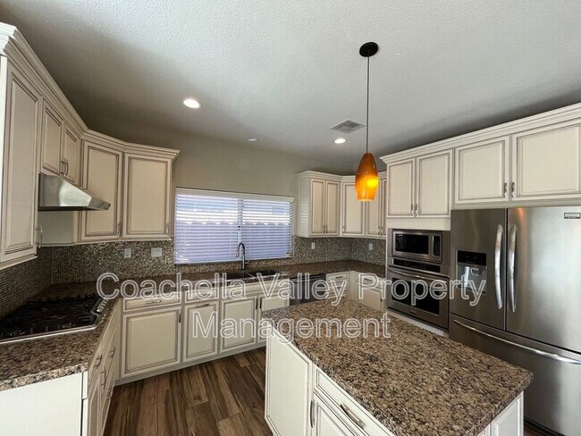 Building Photo - 77597 Carinda Ct