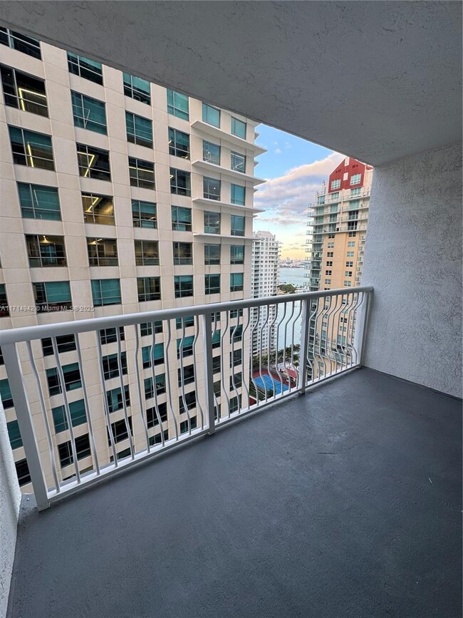 Building Photo - 1200 Brickell Bay Dr