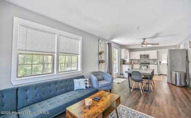 Building Photo - 4562 PA-374