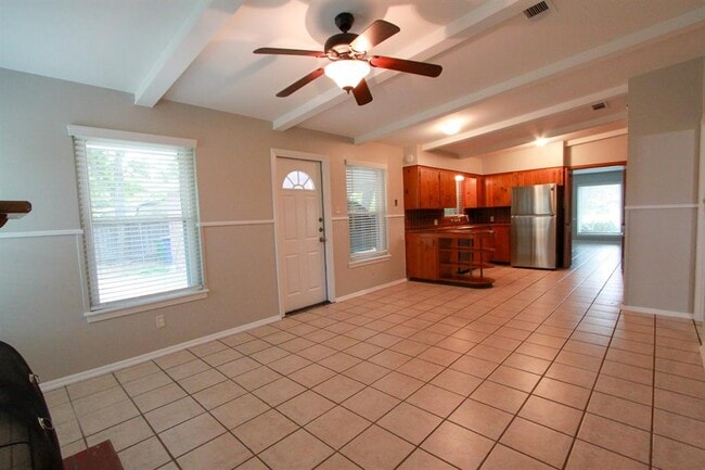 Building Photo - 5712 Fairlane Dr