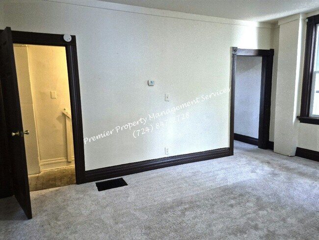 Building Photo - 1708 5th Ave