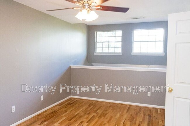 Building Photo - 2202 Elder St