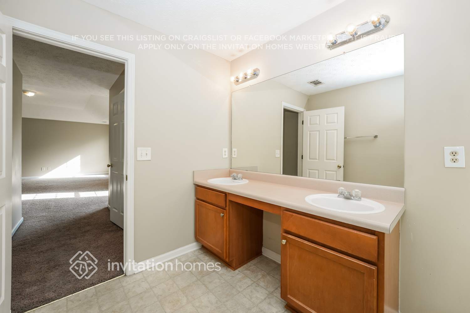 Building Photo - 3019 Rusticwood Dr SW