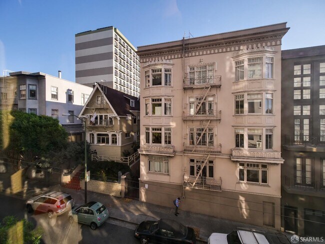 Building Photo - 1340 Clay St
