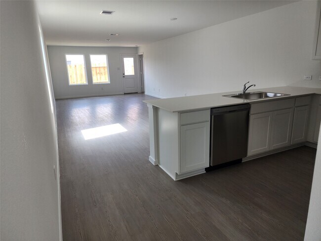 Building Photo - 21507 Willow River Canyon Ln