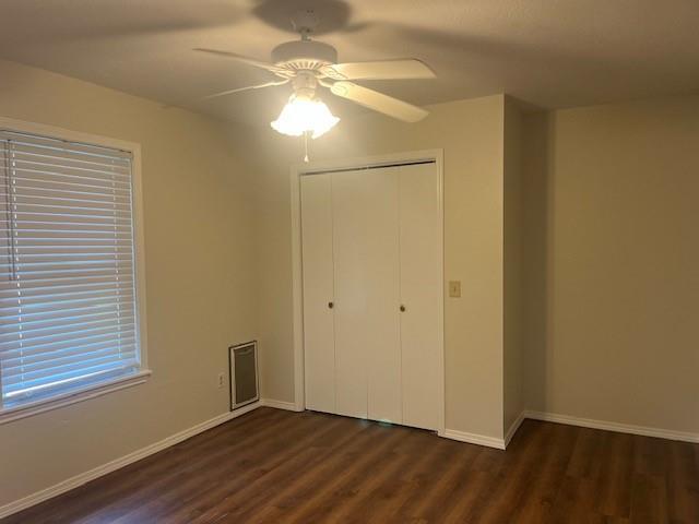 Building Photo - 904 N Oriole Ave