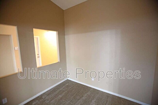 Building Photo - 15616 N 164th Ln