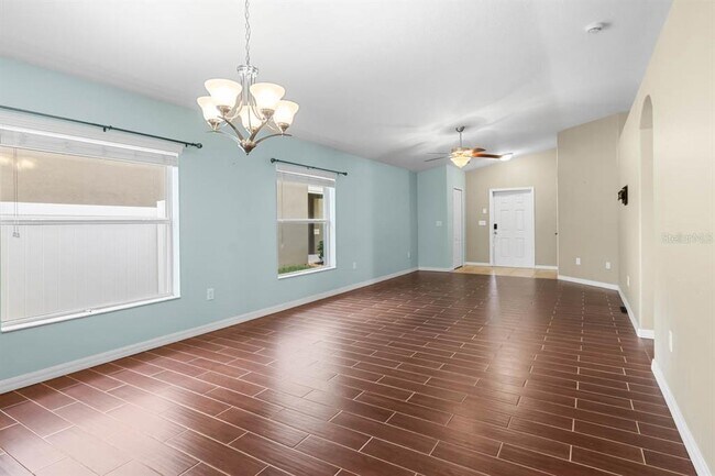 Building Photo - 1313 Trailwater St