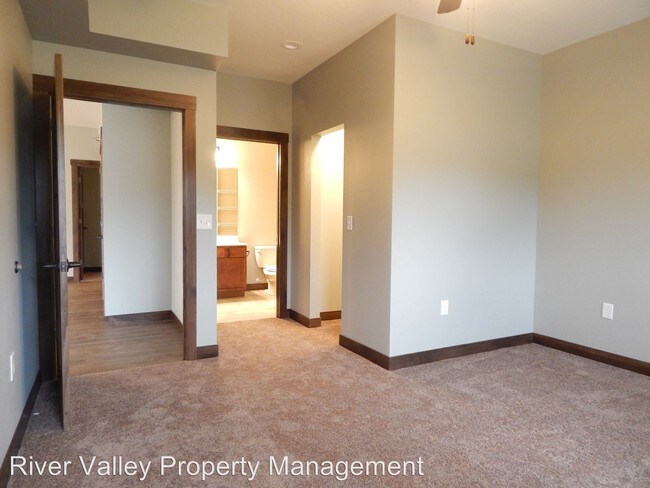 Building Photo - 2 br, 2 bath House - 1612 Flat Road