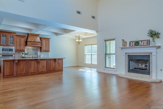 Building Photo - 1007 Old Breckenridge Ln