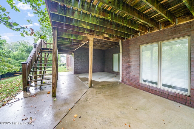 Building Photo - 12307 Ridgeview Dr