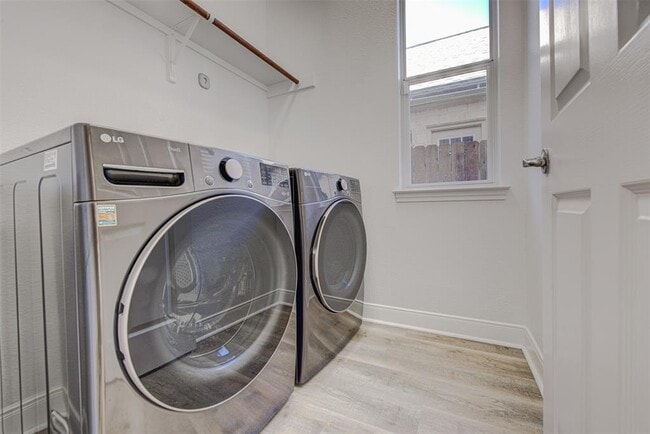 Building Photo - 12512 Capitol Saddlery Trail