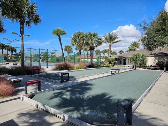 Building Photo - 920 Onager Ct