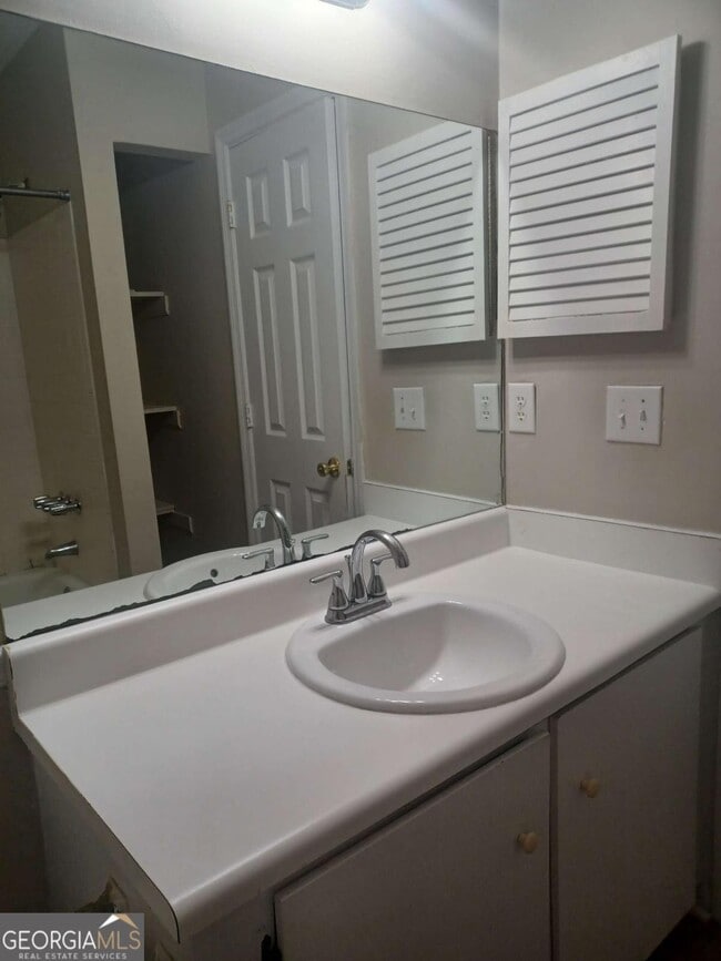 Building Photo - 624 Palmetto Trce