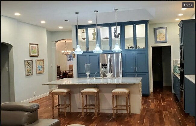 Building Photo - 5922 Hart Fld